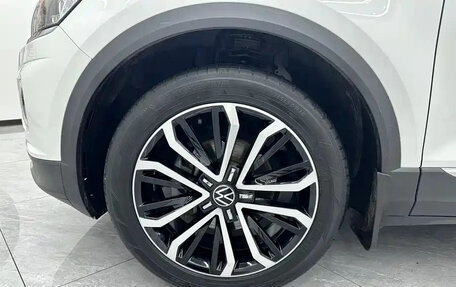 Volkswagen T-Roc I, 2022 год, 1 550 000 рублей, 18 фотография