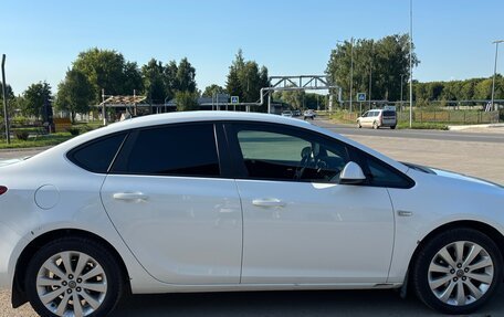 Opel Astra J, 2013 год, 650 000 рублей, 4 фотография