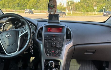 Opel Astra J, 2013 год, 650 000 рублей, 5 фотография