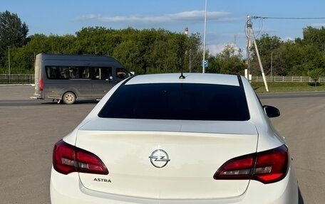 Opel Astra J, 2013 год, 650 000 рублей, 3 фотография