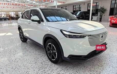 Honda Vezel, 2023 год, 1 830 008 рублей, 3 фотография