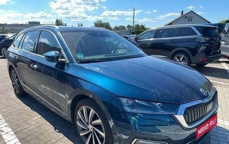 Skoda Octavia IV, 2022 год, 2 542 000 рублей, 1 фотография