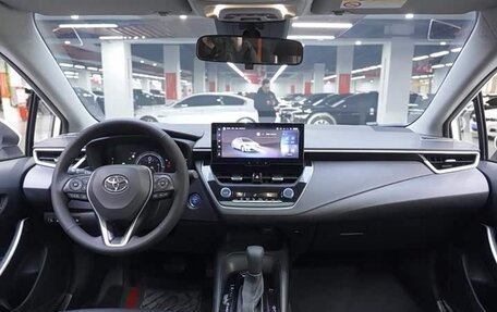 Toyota Corolla, 2023 год, 1 740 000 рублей, 10 фотография