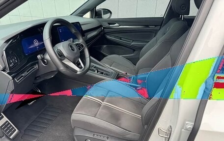 Volkswagen Golf VIII, 2023 год, 1 365 000 рублей, 5 фотография