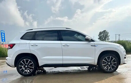 Skoda Karoq I, 2023 год, 1 655 028 рублей, 5 фотография
