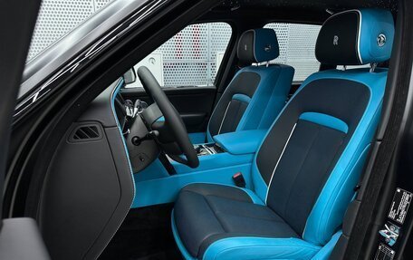 Rolls-Royce Cullinan, 2024 год, 44 900 000 рублей, 10 фотография