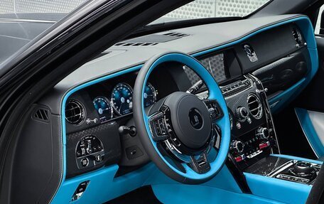 Rolls-Royce Cullinan, 2024 год, 44 900 000 рублей, 11 фотография
