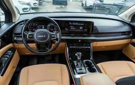 KIA Carnival, 2021 год, 3 699 000 рублей, 7 фотография