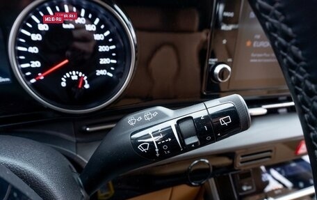 KIA Carnival, 2021 год, 3 699 000 рублей, 18 фотография