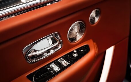 Rolls-Royce Cullinan, 2020 год, 33 900 000 рублей, 16 фотография