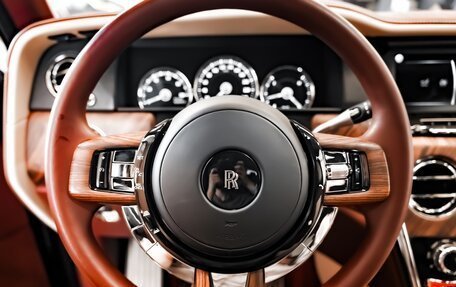 Rolls-Royce Cullinan, 2020 год, 33 900 000 рублей, 27 фотография