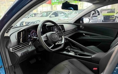 Hyundai Elantra, 2023 год, 1 490 000 рублей, 8 фотография