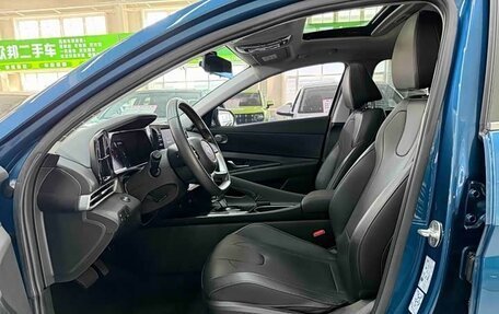 Hyundai Elantra, 2023 год, 1 490 000 рублей, 7 фотография