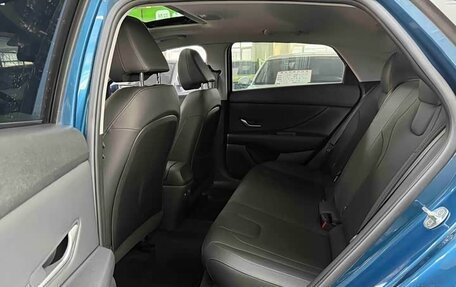 Hyundai Elantra, 2023 год, 1 490 000 рублей, 13 фотография