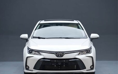 Toyota Corolla, 2023 год, 1 330 000 рублей, 2 фотография