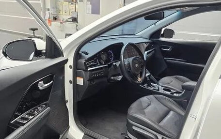 KIA Niro I, 2021 год, 1 935 000 рублей, 4 фотография