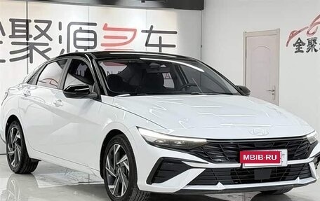 Hyundai Elantra, 2023 год, 1 300 000 рублей, 3 фотография
