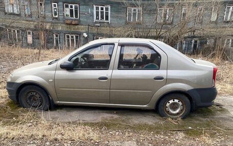 Renault Logan I, 2010 год, 300 000 рублей, 3 фотография