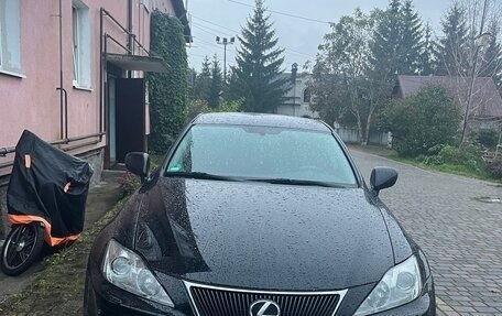 Lexus IS II рестайлинг 2, 2006 год, 1 150 000 рублей, 13 фотография