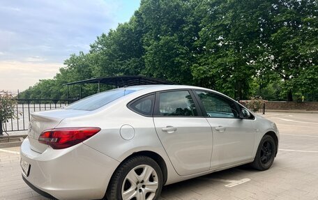 Opel Astra J, 2013 год, 720 000 рублей, 5 фотография