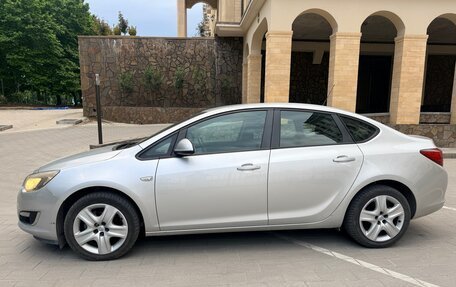 Opel Astra J, 2013 год, 720 000 рублей, 2 фотография