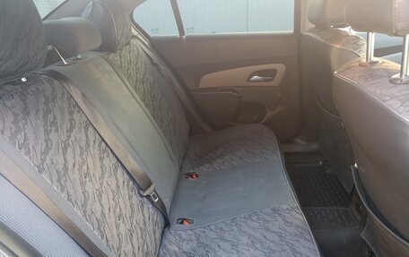 Chevrolet Cruze II, 2011 год, 670 000 рублей, 3 фотография