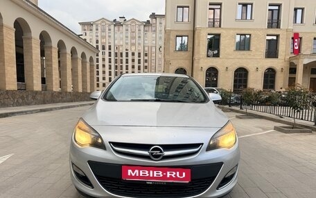 Opel Astra J, 2013 год, 720 000 рублей, 3 фотография