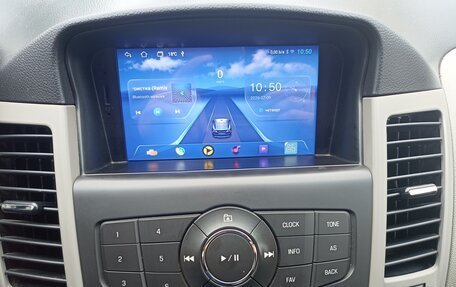 Chevrolet Cruze II, 2011 год, 670 000 рублей, 18 фотография