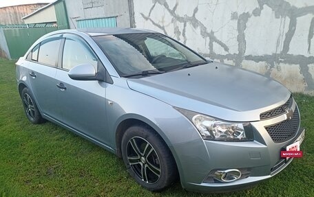 Chevrolet Cruze II, 2011 год, 670 000 рублей, 10 фотография