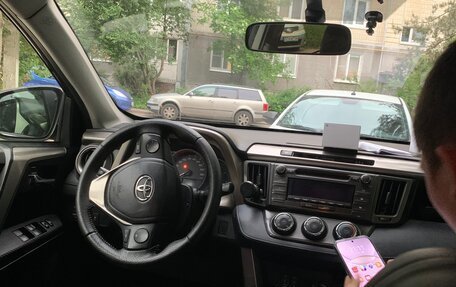 Toyota RAV4, 2014 год, 1 600 000 рублей, 8 фотография