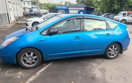 Toyota Prius, 2006 год, 760 000 рублей, 5 фотография