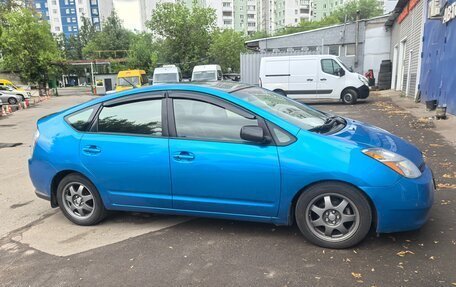 Toyota Prius, 2006 год, 760 000 рублей, 10 фотография