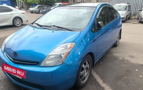 Toyota Prius, 2006 год, 760 000 рублей, 13 фотография
