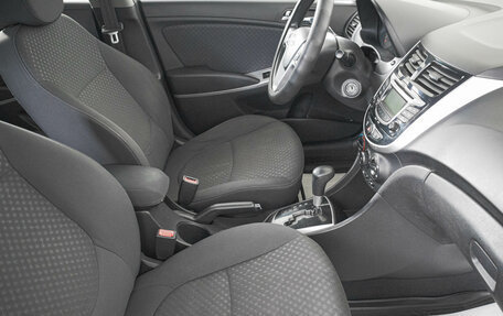 Hyundai Solaris II рестайлинг, 2011 год, 879 000 рублей, 12 фотография