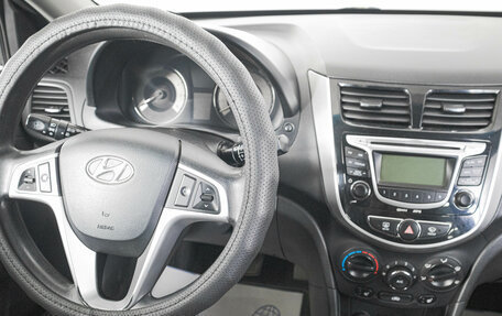 Hyundai Solaris II рестайлинг, 2011 год, 879 000 рублей, 13 фотография