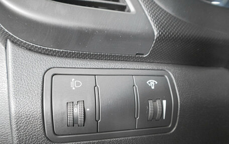 Hyundai Solaris II рестайлинг, 2011 год, 879 000 рублей, 23 фотография