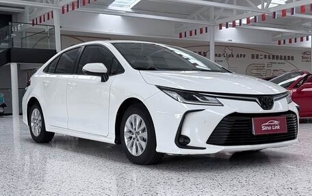 Toyota Corolla, 2022 год, 1 175 000 рублей, 3 фотография