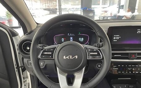KIA K3, 2023 год, 1 310 000 рублей, 9 фотография