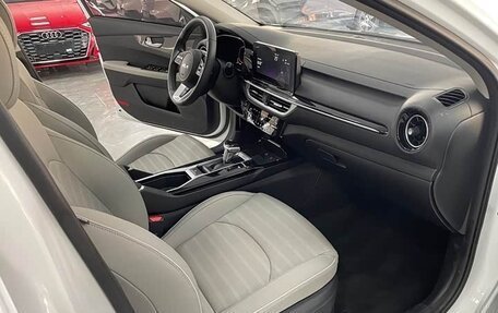 KIA K3, 2023 год, 1 310 000 рублей, 12 фотография