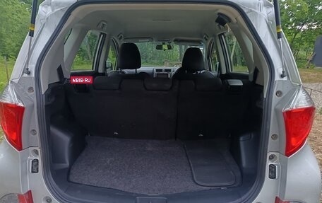 Toyota Ractis II, 2012 год, 650 000 рублей, 4 фотография