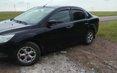 Ford Focus II рестайлинг, 2011 год, 700 000 рублей, 2 фотография