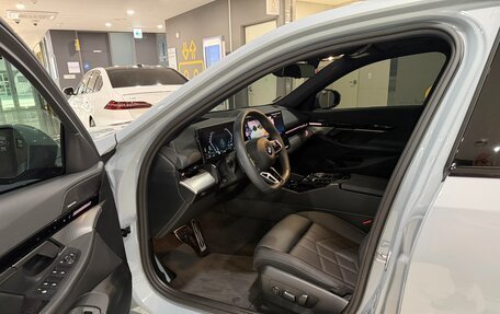 BMW 5 серия, 2024 год, 6 100 000 рублей, 10 фотография