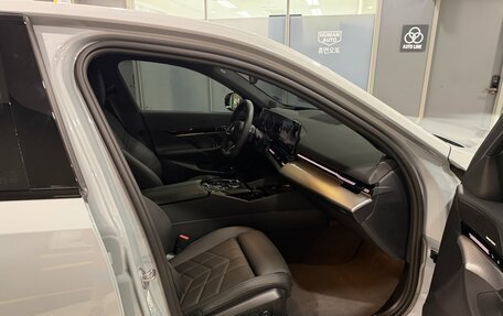 BMW 5 серия, 2024 год, 6 100 000 рублей, 13 фотография