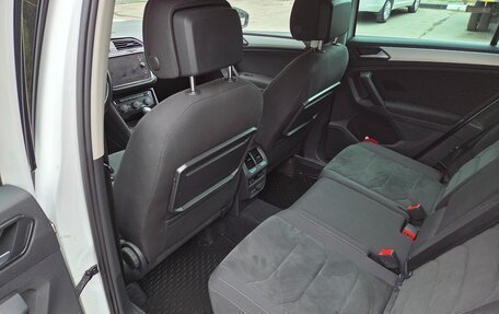 Volkswagen Tiguan II, 2017 год, 2 950 000 рублей, 10 фотография