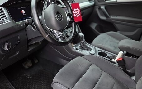 Volkswagen Tiguan II, 2017 год, 2 950 000 рублей, 8 фотография