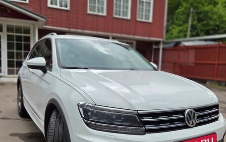 Volkswagen Tiguan II, 2017 год, 2 950 000 рублей, 3 фотография