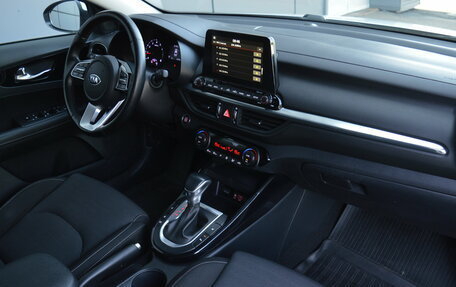 KIA Cerato IV, 2019 год, 1 680 000 рублей, 10 фотография