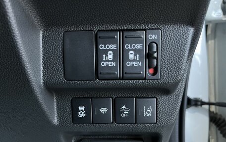 Honda Freed II, 2022 год, 1 690 000 рублей, 21 фотография