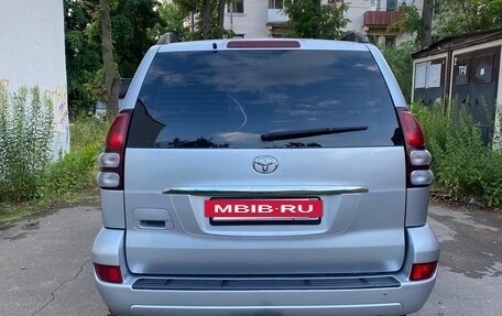 Toyota Land Cruiser Prado 120 рестайлинг, 2008 год, 1 800 000 рублей, 6 фотография