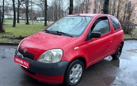 Toyota Yaris I рестайлинг, 2002 год, 220 000 рублей, 2 фотография